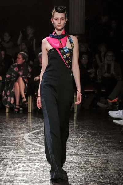 Look 22